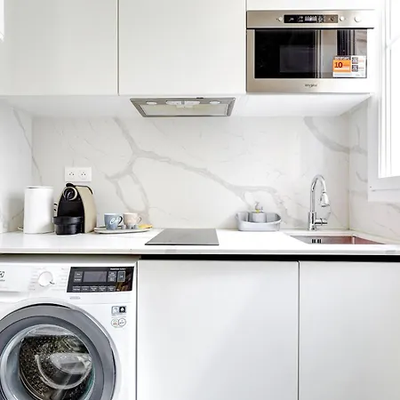 Apartman Elodie - Authentic Parisian *